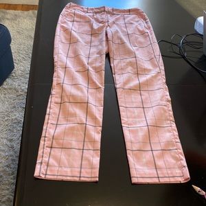 IZOD perform X size 6 in pink stripes